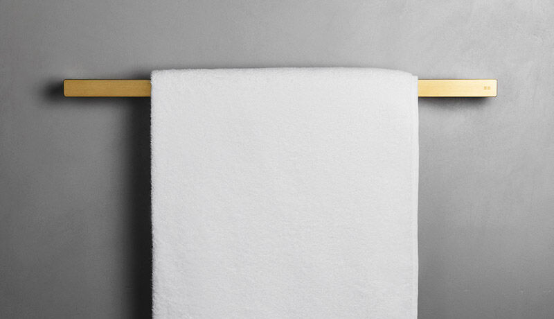 Reframe, handduksstång, mässing